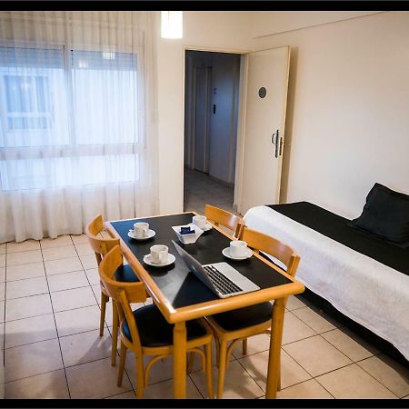 Martinique Apartamentos Bahia Blanca Bagian luar foto